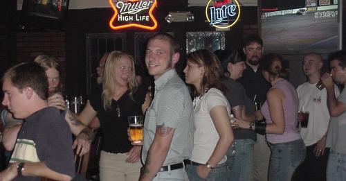 Crowd14.jpg