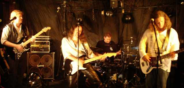 b8.jpg